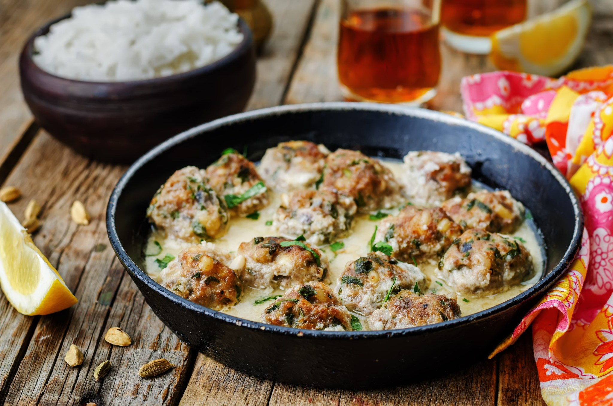 Meatballs with Tahini and Tomatoes - Israel Cart
